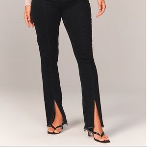 Abercrombie Curve Love The Skinny High Rise black jeans with front slit🖤